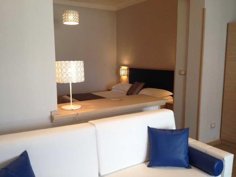B&B Hotels Park Hotel Suisse Santa Margherita Ligure Exterior photo
